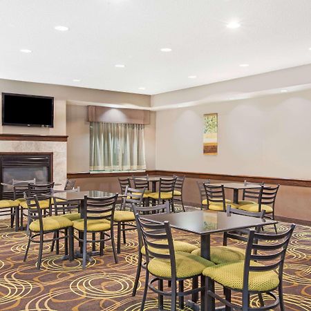 Days Inn By Wyndham Brewerton/ Syracuse Near Oneida Lake מראה חיצוני תמונה