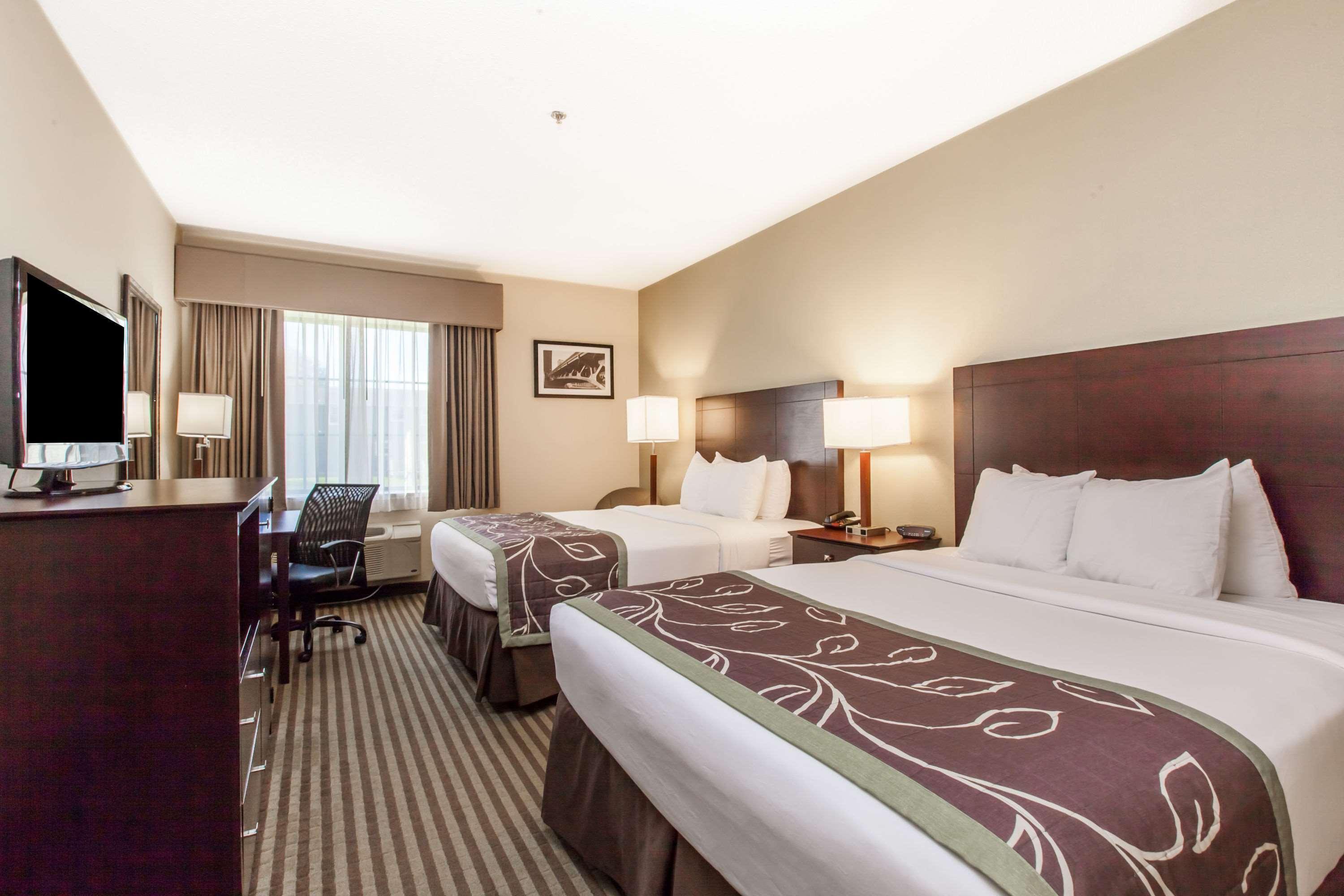 Days Inn By Wyndham Brewerton/ Syracuse Near Oneida Lake מראה חיצוני תמונה