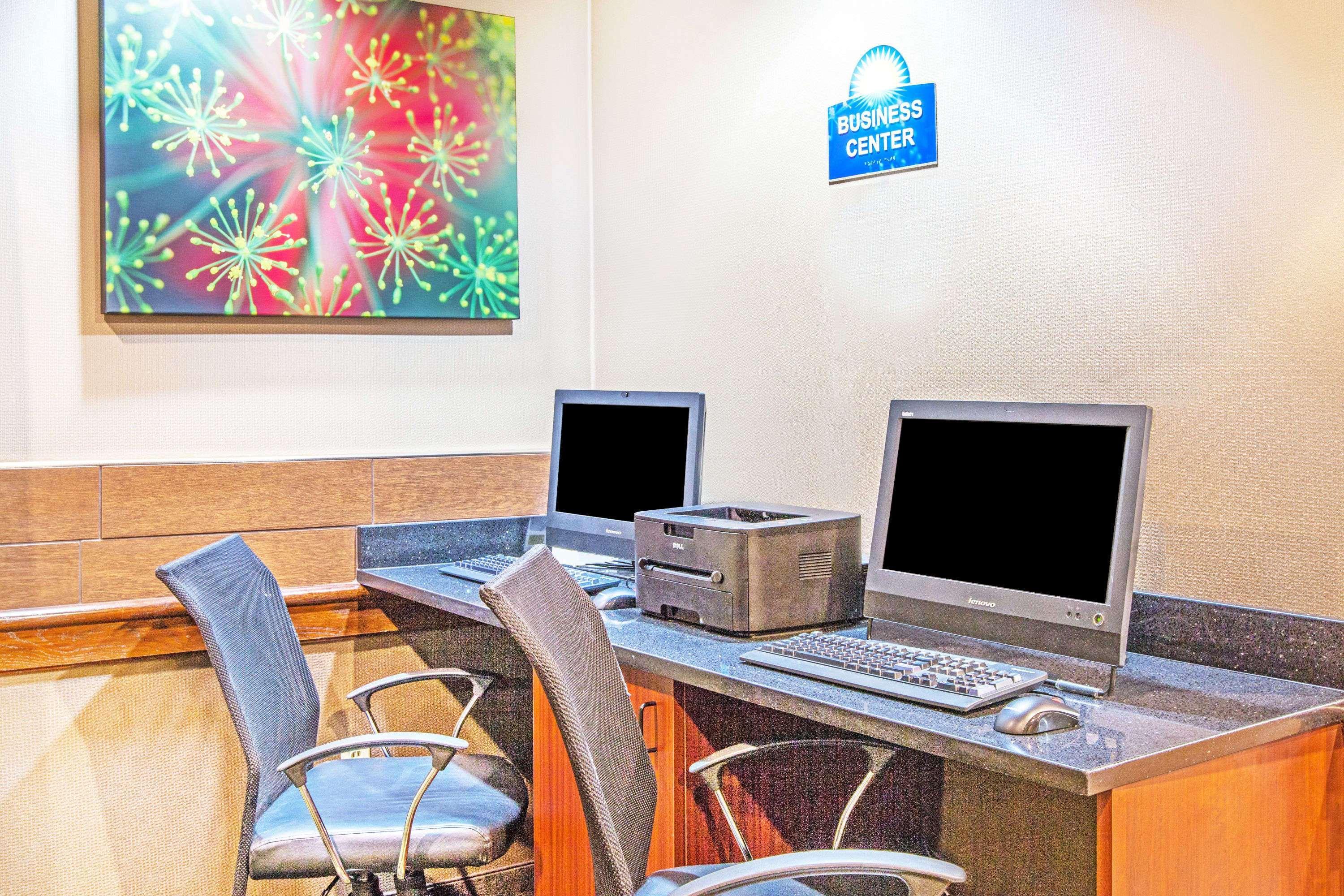 Days Inn By Wyndham Brewerton/ Syracuse Near Oneida Lake מראה חיצוני תמונה